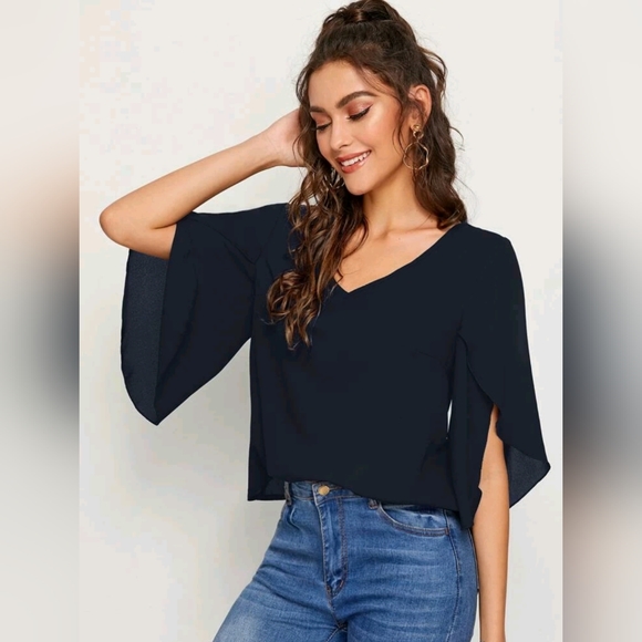 Navy petal sleeve blouse. Size Medium - Picture 4 of 6